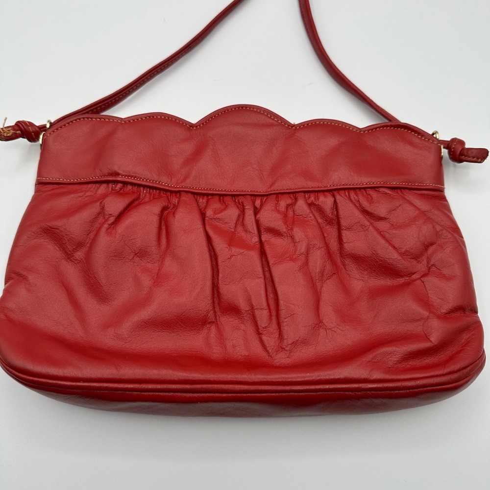 VTG Cherry Red Leather Scalloped Shoulder Bag Ruched Purse Retro Coquette Small